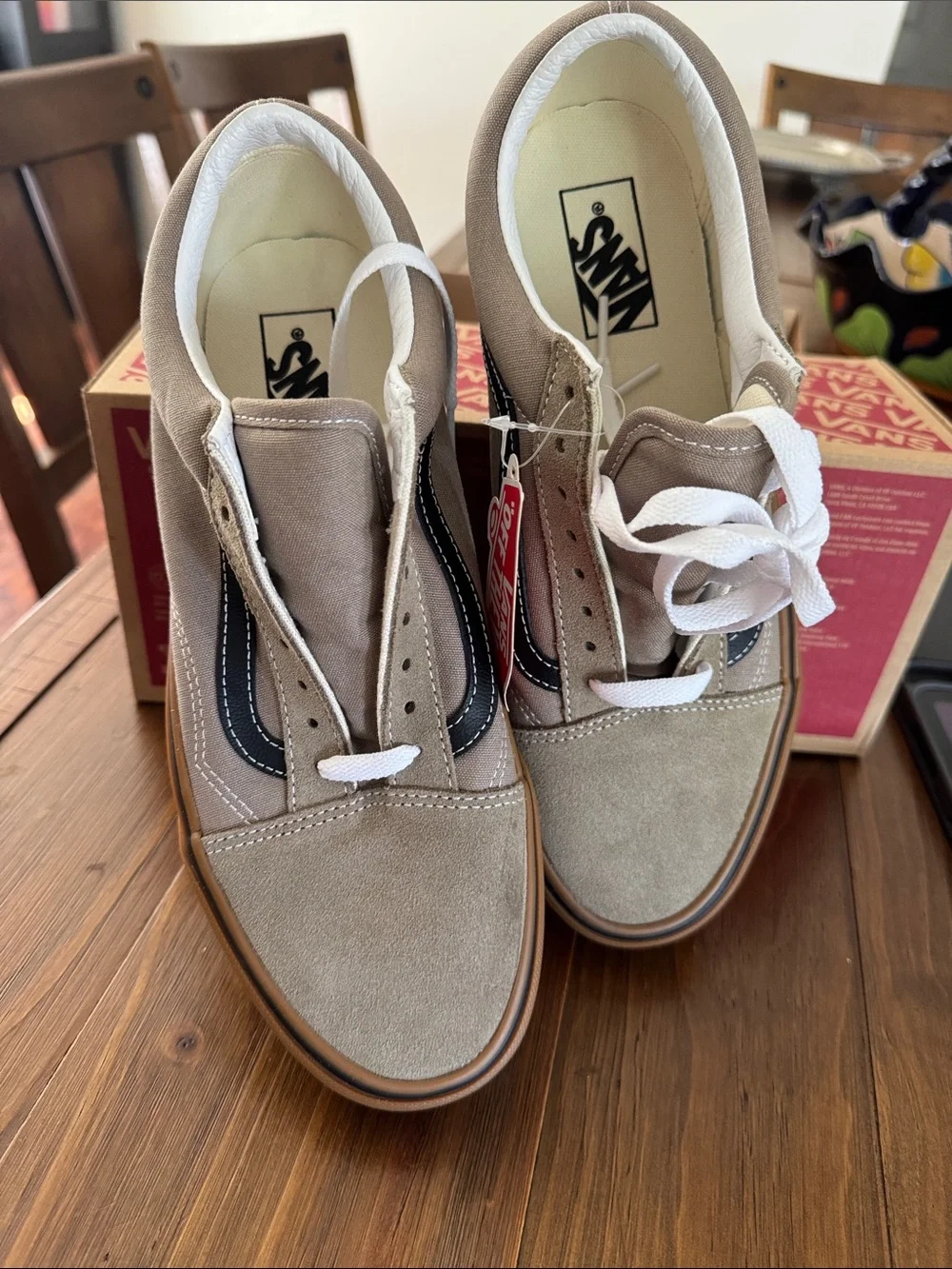 Vans low top